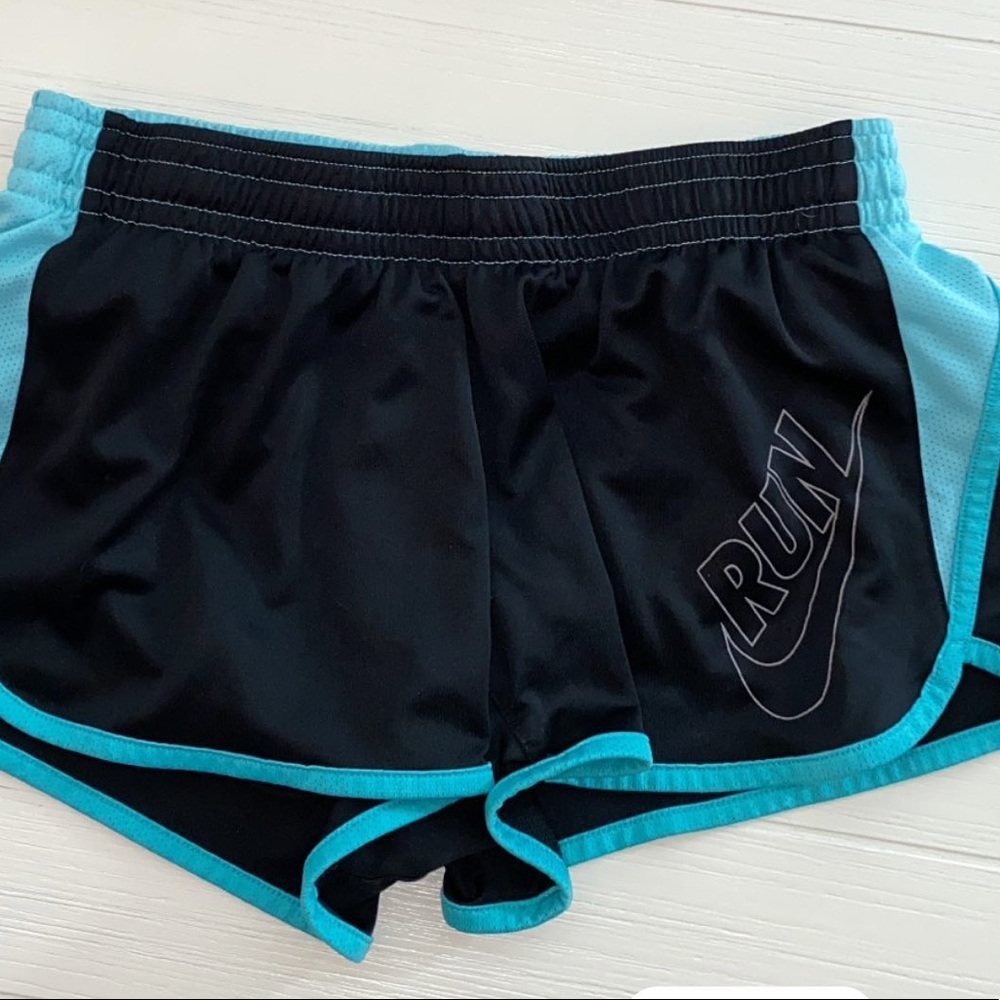 NIKE RUNNING SHORTS
